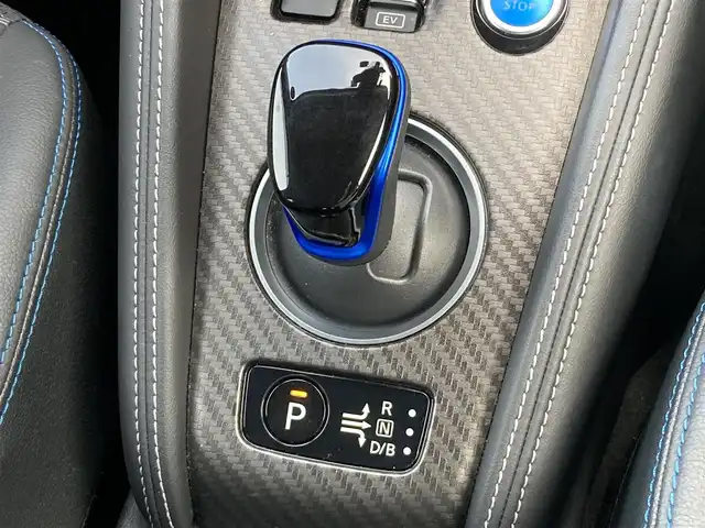 日産 キックス X 熊本県 2020(令2)年 3.7万km 黒 純正ナビ/・AM/FM/CD/DVD/BT/USB/SD/・フルセグTV/インテリジェントアラウンドビューモニター/インテリジェント エマージェンシーブレーキ/インテリジェント FCW（前方衝突予測警報）/踏み間違い衝突防止アシスト/インテリジェント LI（車線逸脱防止支援システム）/インテリジェントDA（ふらつき警報）/ハイビームアシスト/プロパイロット/インテリジェントルームミラー/ドライブレコーダー/電動パーキングブレーキ/・オートホールド/革巻きステアリング/・ステアリングスイッチ/・ステアリングヒーター/LEDヘッドライト/・フォグランプ/ETC/ハーフレザーシート/・前席シートヒーター/純正フロアマット/ドアバイザー/電動格納ミラー/・ウインカーミラー/純正アルミホイール/プッシュスタート/・スペアキー