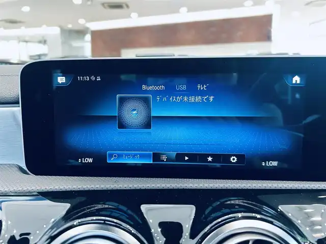 メルセデス・ベンツ ＣＬＡ２００ｄ AMGライン 大阪府 2019(令1)年 1.9万km ポーラホワイト レザーエクスクルーシブP/アドバンスドP/レーダーセーフティP/サンルーフ/HUD/赤黒革/メモリ付きパワーシート/シートヒーター/純正ナビ/TV/360度カメラ/ACC/ブラインドスポット/純正18インチAW/LEDヘッドライト/アンビエントライト/ETC/ドラレコ/レーダー探知機/ワイヤレス充電