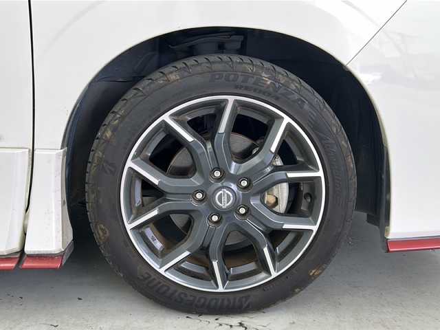 日産 セレナ ニスモ 宮城県 2019(平31)年 3.9万km ブリリアントホワイトパール ワンオーナー/インテリジェントパーキングアシスト/プロパイロット/エマージェンシーブレーキ/車線逸脱警報/アダプティブヘッドライト/アラウンドビューモニター/デジタルインナーミラー/ハンズフリーオートスライドドア/両側パワースライドドア/純正9型ナビ/・BT.CD.DVD.SD/フルセグTV/ステアリングスイッチ/アルカンターラステアリング/ETC/LEDヘッドライト/ニスモエアロ/純正17inAW/プッシュスタート/スマートキー×2/アイドリングストップ/電動パーキングブレーキ/純正フロアマット/ロールサンシェード/シートバックテーブル