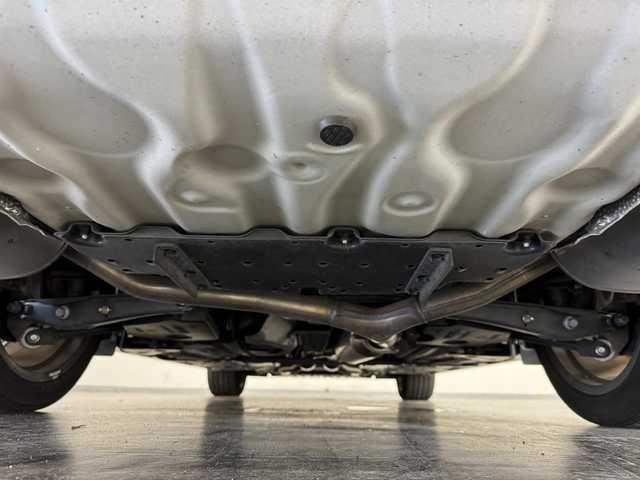 トヨタ マークＸ 250RDS 三重県 2020(令2)年 1.7万km ホワイトパールクリスタルシャイン ガソリン/FR/MTモード付フロア6AT/純正 7インチナビ NSZT-W68T/バックガイドモニター/ドライブレコーダー 前方/ビルトインETC2.0/Toyota Safety Sense P/●プリクラッシュセーフティ［PCS］/●レーンディパーチャーアラート［LDA］（ステアリング制御機能付）/●レーダークルコン/・【OP】クリアランスソナー＆バックソナー/・VSC & TRC & EBD付ABS/装備/・ハーフレザーシート（合皮＋アルカンターラ）/・シートヒーター（D/N）/・パワーシート（Dランバーサポート付8way/N4way）/・電動チルト&テレスコピックステアリング/・左右独立温度コントロールフルオートエアコン/・LEDヘッドランプ＆フロントフォグランプ/・パドルシフト/・プッシュスタート/・ステアリングスイッチ/・純正 18inAW/・スマートキーx2/・応急用テンパータイヤ/など/2019.10～2019.12生産 最終型