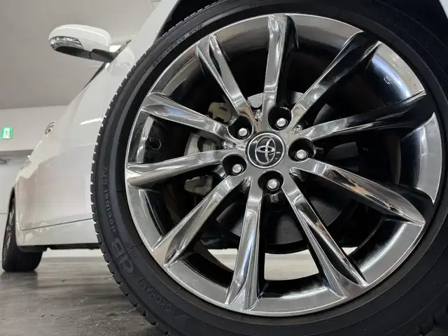 トヨタ マークＸ 250RDS 三重県 2020(令2)年 1.7万km ホワイトパールクリスタルシャイン ガソリン/FR/MTモード付フロア6AT/純正 7インチナビ NSZT-W68T/バックガイドモニター/ドライブレコーダー 前方/ビルトインETC2.0/Toyota Safety Sense P/●プリクラッシュセーフティ［PCS］/●レーンディパーチャーアラート［LDA］（ステアリング制御機能付）/●レーダークルコン/・【OP】クリアランスソナー＆バックソナー/・VSC & TRC & EBD付ABS/装備/・ハーフレザーシート（合皮＋アルカンターラ）/・シートヒーター（D/N）/・パワーシート（Dランバーサポート付8way/N4way）/・電動チルト&テレスコピックステアリング/・左右独立温度コントロールフルオートエアコン/・LEDヘッドランプ＆フロントフォグランプ/・パドルシフト/・プッシュスタート/・ステアリングスイッチ/・純正 18inAW/・スマートキーx2/・応急用テンパータイヤ/など/2019.10～2019.12生産 最終型