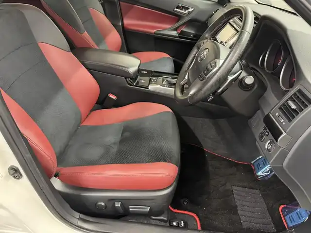 トヨタ マークＸ 250RDS 三重県 2020(令2)年 1.7万km ホワイトパールクリスタルシャイン ガソリン/FR/MTモード付フロア6AT/純正 7インチナビ NSZT-W68T/バックガイドモニター/ドライブレコーダー 前方/ビルトインETC2.0/Toyota Safety Sense P/●プリクラッシュセーフティ［PCS］/●レーンディパーチャーアラート［LDA］（ステアリング制御機能付）/●レーダークルコン/・【OP】クリアランスソナー＆バックソナー/・VSC & TRC & EBD付ABS/装備/・ハーフレザーシート（合皮＋アルカンターラ）/・シートヒーター（D/N）/・パワーシート（Dランバーサポート付8way/N4way）/・電動チルト&テレスコピックステアリング/・左右独立温度コントロールフルオートエアコン/・LEDヘッドランプ＆フロントフォグランプ/・パドルシフト/・プッシュスタート/・ステアリングスイッチ/・純正 18inAW/・スマートキーx2/・応急用テンパータイヤ/など/2019.10～2019.12生産 最終型