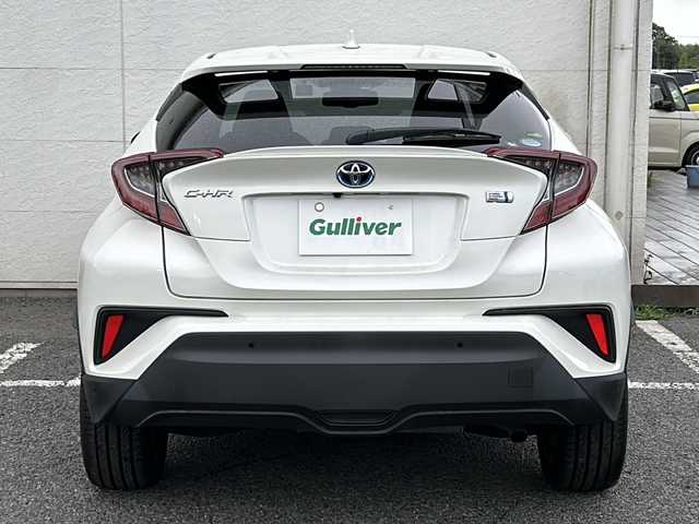 トヨタ Ｃ－ＨＲ G モード ネロ 千葉県 2019(平31)年 5.7万km ホワイトパールクリスタルシャイン ナビ　バックカメラ　ＢＴ　フルセグ　シートヒーター　ドラレコ　ＥＴＣ　セーフティセンス　ＰＣＳ　ＬＤＡ　ＡＨＢ　USB HDMI クルコン ＬＥＤライト オートライト 18インチブラックAW リアスポ