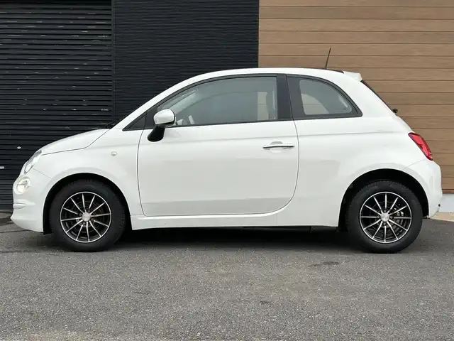 フィアット ５００ ツインエア ポップ 宮崎県 2020(令2)年 5.5万km ボサノバホワイト ルーフカーボン調ラッピング/7インチタッチパネルモニター/AppleCarPlay/Android Auto/BT/USBポート/社外14インチAW/LEDデイライト/マルチファンクションディスプレイ/ECOスイッチ/START&STOPシステム/社外360°ドラレコ/ETC/保証書/取説