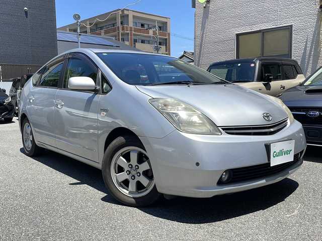 トヨタ プリウス S スタンダードパッケージ 福岡県 2006(平18)年 4.4万km シルバーM ディスプレイオーディオ/（AM/FM/CD）/ETC/EVモード/純正アルミホイール/純正フロアマット/オートライト/電格ミラー/スペアキー×１/プッシュスタート/保証書/取扱説明書