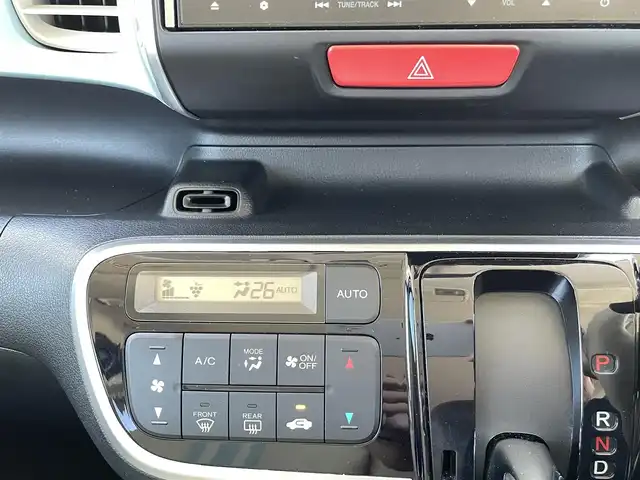 ホンダ Ｎ ＢＯＸ スラッシュ X 福島県 2015(平27)年 8.7万km サーフブルー (株)IDOMが運営する【じしゃロンいわき店】の自社ローン専用車両になります。こちらは現金またはオートローンご利用時の価格です。自社ローンご希望の方は別途その旨お申付け下さい/登録時走行距離86870km/ギャザーズ純正ナビゲーション/プッシュスタート/スマートキー/エンジンスターター/シートヒーター/ステアリングヒーター/バックカメラ/クルーズコントロール/サイドバイザー/フロアマット