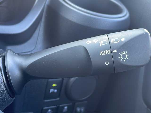 ダイハツ ミラ イース L SAⅢ 青森県 2023(令5)年 2万km ブラックマイカメタリック 4WD/社外オーディオ/CD・Bluetooth・USB・AUX/スマートアシストIII/衝突回避支援ブレーキ機能/前後誤発進抑制制御機能/車線逸脱警報機能/先行車発進お知らせ機能/オートハイビーム/前後コーナーセンサー/リモコンキー/ハロゲンヘッドライト/純正フロアマット/アイドリングストップ