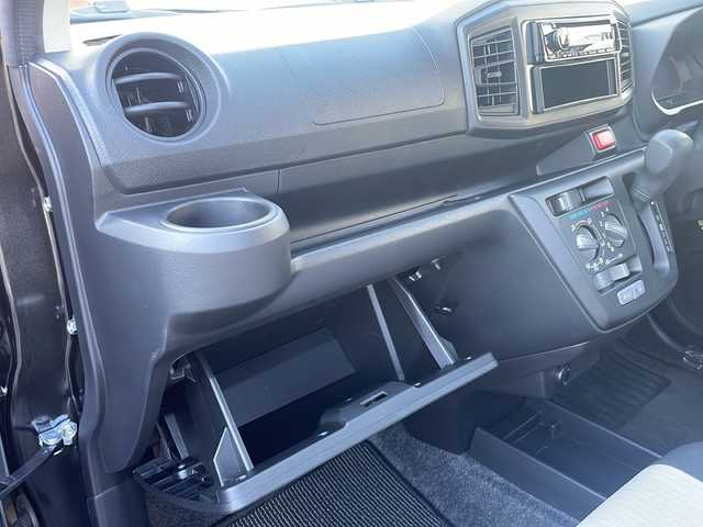 ダイハツ ミラ イース L SAⅢ 青森県 2023(令5)年 2万km ブラックマイカメタリック 4WD/社外オーディオ/CD・Bluetooth・USB・AUX/スマートアシストIII/衝突回避支援ブレーキ機能/前後誤発進抑制制御機能/車線逸脱警報機能/先行車発進お知らせ機能/オートハイビーム/前後コーナーセンサー/リモコンキー/ハロゲンヘッドライト/純正フロアマット/アイドリングストップ