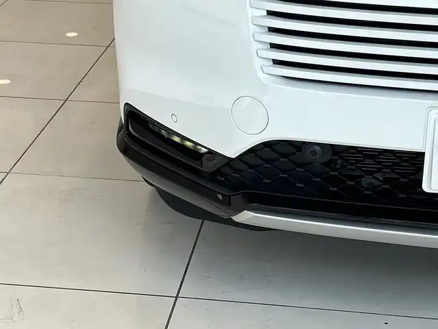 ホンダ ヴェゼル ハイブリッド e:HEV Z 埼玉県 2025(令7)年 0.1千km プラチナホワイトパール ホンダセンシング/純正9インチナビ/ BT/USB/フルセグ/バックカメラ/ハーフレザーシート/シートヒーター/パワーバックドア/純正18インチアルミホイール/コーナーセンサー/ステアリングヒーター/ワイヤレス充電/オートブレーキホールド/レーダークルーズコントロール/レーンキープアシスト/ETC2.0/スマートキー×2/禁煙車