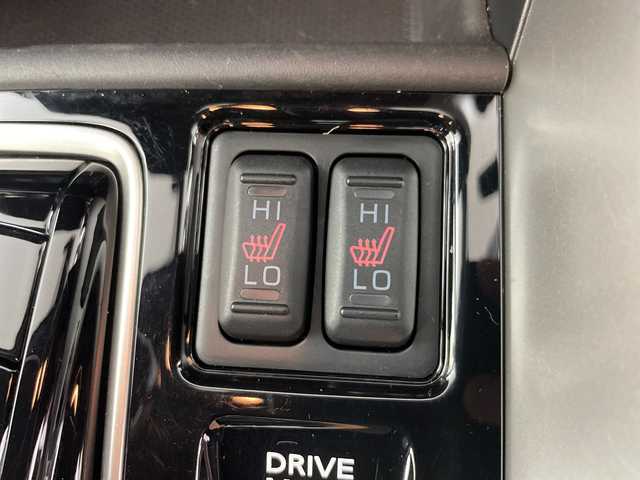 三菱 エクリプス クロス ＰＨＥＶ P 道央・札幌 2021(令3)年 3.5万km レッドダイヤモンド ・４WD/ PHEV/・衝突被害軽減ブレーキシステム/・レーダークルーズコントロール/・純正ディスプレイ/・Bluetooth/ ワンセグ//・全方位カメラ/・ハーフレザーシート/・運転席/助手席シートヒーター/・パワーシート/ステアリングヒーター/・LEDオートライト/オートハイビーム/・ヘッドアップディスプレイ/・AC100V1500W//・コーナーセンサー/・パドルシフト/・スマートキーx２