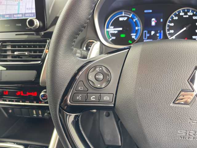 三菱 エクリプス クロス ＰＨＥＶ P 道央・札幌 2021(令3)年 3.5万km レッドダイヤモンド ・４WD/ PHEV/・衝突被害軽減ブレーキシステム/・レーダークルーズコントロール/・純正ディスプレイ/・Bluetooth/ ワンセグ//・全方位カメラ/・ハーフレザーシート/・運転席/助手席シートヒーター/・パワーシート/ステアリングヒーター/・LEDオートライト/オートハイビーム/・ヘッドアップディスプレイ/・AC100V1500W//・コーナーセンサー/・パドルシフト/・スマートキーx２