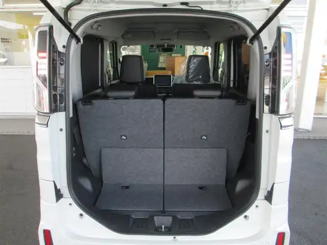 スズキ スペーシア カスタム HYBRID XS ターボ 千葉県 2021(令3)年 2.7万km ピュアホワイトP ワンオーナー/社外8インチメモリナビ、フルセグTV/バックカメラ/オーディオ【CD/DVD/SD/BT/USB】/両側パワースライドドア/デュアルカメラブレーキサポート/パーキングセンサー/レーダークルーズコントロール/LEDヘッドライト&LEDフォグ/純正15インチアルミホイール/ハーフレザーシート/D席シートヒーター/プッシュスタート/前後ドライブレコーダー/ETC/スイッチ付き革巻きステアリング/アイドリングストップ/新車保証書/取扱説明書/ナビ取扱説明書