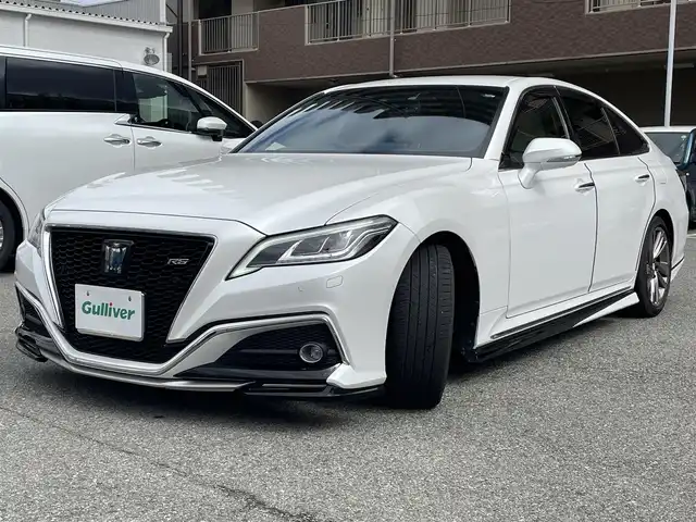 トヨタ クラウン ハイブリッド RS アドバンス 大阪府 2021(令3)年 2.4万km プレシャスホワイトパール ワンオーナー/T-Connect SD ナビゲーション/・12.3インチディスプレイ/・AM FM BT フルセグ/・Apple Carplay、Android Auto対応/Toyota Safety Sense/・プリクラッシュセーフティー/・レーントレーシングアシスト/・ドライバー異常時対応システム/・レーダークルーズコントロール/・ロードサインアシスト/・アダプティブハイビームシステム/・オートマティックハイビーム/シートヒーター　D/N/エアシート　D/N/メモリーシート　D/ステアリングヒーター/ブラインドスポットモニター/ヘッドアップディスプレイ/パドルシフト/バックカメラ/プッシュスタート/ETC2.0/スペアキー2本(1つカードキー)/保証書/取扱説明書/記録簿　R6