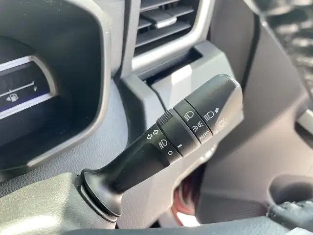 トヨタ タンク カスタムG 愛知県 2019(令1)年 4.9万km ブラックマイカメタリック/ファイアークォーツレッドメタリック 純正SDナビ/両側パワースライドドア/クルーズコントロール/バックカメラ/純正アルミホイール/LEDヘッドライト/レーンキープアシスト/オートマチックハイビーム/ドライブレコーダー/Bluetooth/ステアリングスイッチ/スマートキー/プッシュスタート/ETC/純正フロアマット/オートライト
