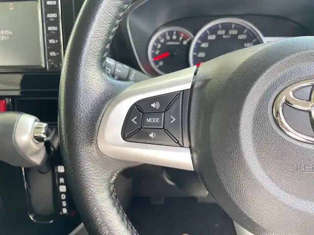 トヨタ タンク カスタムG 愛知県 2019(令1)年 4.9万km ブラックマイカメタリック/ファイアークォーツレッドメタリック 純正SDナビ/両側パワースライドドア/クルーズコントロール/バックカメラ/純正アルミホイール/LEDヘッドライト/レーンキープアシスト/オートマチックハイビーム/ドライブレコーダー/Bluetooth/ステアリングスイッチ/スマートキー/プッシュスタート/ETC/純正フロアマット/オートライト