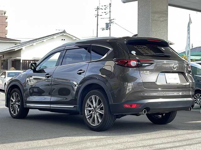 マツダ ＣＸ－８ XD Lパッケージ 愛媛県 2018(平30)年 8.7万km チタニウムフラッシュマイカ 純正メーカーメモリナビ/（AM/FM/CD/DVD/BT/USB/AUX/フルセグ）/白レザーシート/前席パワーシート/運転席シートメモリ/前後席シートヒーター/レーダークルーズコントロール/レーンキープ/衝突軽減ブレーキ/コーナーセンサー/全方位モニター/ドライブレコーダー/ステアリングヒーター/パワーバックドア/電動ホールド/スマートキー/プッシュスタート/ETC/TVキャンセラー/オートライト/社外レーダー/電動格納ミラー/ルーフレール/HUD/ロールサンシェード/ISOFIX/3列目シート