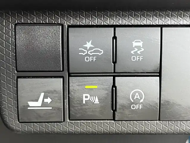 ダイハツ タント カスタム X 奈良県 2019(令1)年 5.8万km レーザーブルークリスタルシャイン 社外ＳＤナビ（ＡＶＩＣーＲＺ８１０）　/フルセグ　/Ｂｌｕｅｔｏｏｔｈ　/ＣＤ／ＤＶＤ　/バックカメラ　/ＥＴＣ　/スペアキー　/ドライブレコーダー　/純正アルミホイール　/純正フロアマット　/両側パワースライドドア/アイドリングストップ/ハーフレザーシート/ＬＥＤヘッドライト