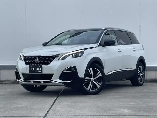 プジョー ５００８ アリュール 東京都 2018(平30)年 4.4万km パール 純正ディスプレイオーディオ/AppleCarplay/Bluetooth接続/360°カメラ/ワンオーナー/アダプティブクルーズコントロール/衝突被害軽減ブレーキ/レーンキープアシスト/ブラインドスポットモニター/ハーフレザーシート/パーキングセンサー/アンビエントライト/パワーバックドア