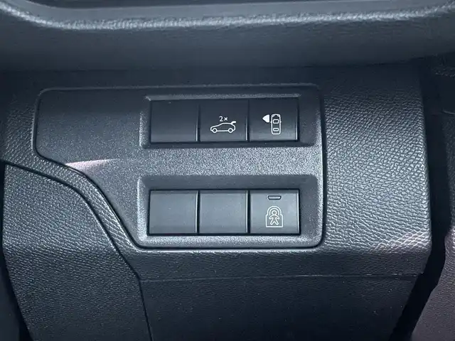 プジョー ５００８ アリュール 東京都 2018(平30)年 4.4万km パール 純正ディスプレイオーディオ/AppleCarplay/Bluetooth接続/360°カメラ/ワンオーナー/アダプティブクルーズコントロール/衝突被害軽減ブレーキ/レーンキープアシスト/ブラインドスポットモニター/ハーフレザーシート/パーキングセンサー/アンビエントライト/パワーバックドア