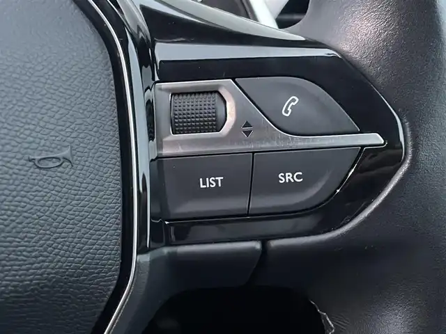 プジョー ５００８ アリュール 東京都 2018(平30)年 4.4万km パール 純正ディスプレイオーディオ/AppleCarplay/Bluetooth接続/360°カメラ/ワンオーナー/アダプティブクルーズコントロール/衝突被害軽減ブレーキ/レーンキープアシスト/ブラインドスポットモニター/ハーフレザーシート/パーキングセンサー/アンビエントライト/パワーバックドア
