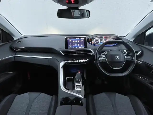 プジョー ５００８ アリュール 東京都 2018(平30)年 4.4万km パール 純正ディスプレイオーディオ/AppleCarplay/Bluetooth接続/360°カメラ/ワンオーナー/アダプティブクルーズコントロール/衝突被害軽減ブレーキ/レーンキープアシスト/ブラインドスポットモニター/ハーフレザーシート/パーキングセンサー/アンビエントライト/パワーバックドア