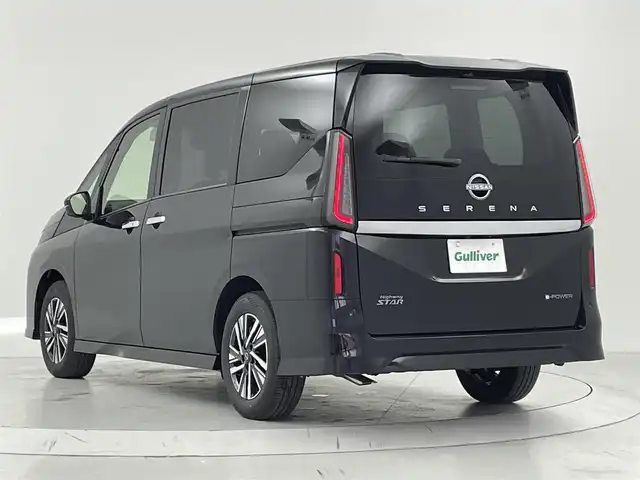 日産 セレナ e－パワー ハイウェイスター V 大阪府 2025(令7)年 0.1千km 黒 プロパイロット/　・インテリジェントエマージェンシーブレーキ/　・踏み間違い衝突防止アシスト/　・インテリジェントLI/　・インテリジェントBSI/　・RCTA/　・インテリジェントFCW/　・インテリジェントルームミラー/　・車両接近通報装置/純正SDナビ/　CD/DVD/Bluetooth/TV/フルセグ/バックカメラ/全方位カメラ/両側スライドドア/LEDヘッドライト/フォグランプ/純正１６インチアルミホイール/ブラインドスポットモニター/純正後席モニター
