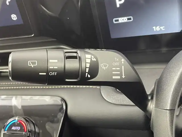 日産 セレナ e－パワー ハイウェイスター V 大阪府 2025(令7)年 0.1千km 黒 プロパイロット/　・インテリジェントエマージェンシーブレーキ/　・踏み間違い衝突防止アシスト/　・インテリジェントLI/　・インテリジェントBSI/　・RCTA/　・インテリジェントFCW/　・インテリジェントルームミラー/　・車両接近通報装置/純正SDナビ/　CD/DVD/Bluetooth/TV/フルセグ/バックカメラ/全方位カメラ/両側スライドドア/LEDヘッドライト/フォグランプ/純正１６インチアルミホイール/ブラインドスポットモニター/純正後席モニター