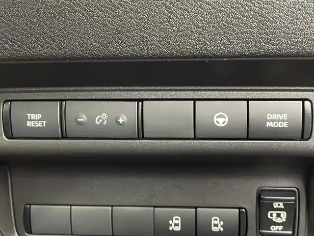 日産 セレナ e－パワー ハイウェイスター V 大阪府 2025(令7)年 0.1千km 黒 プロパイロット/　・インテリジェントエマージェンシーブレーキ/　・踏み間違い衝突防止アシスト/　・インテリジェントLI/　・インテリジェントBSI/　・RCTA/　・インテリジェントFCW/　・インテリジェントルームミラー/　・車両接近通報装置/純正SDナビ/　CD/DVD/Bluetooth/TV/フルセグ/バックカメラ/全方位カメラ/両側スライドドア/LEDヘッドライト/フォグランプ/純正１６インチアルミホイール/ブラインドスポットモニター/純正後席モニター