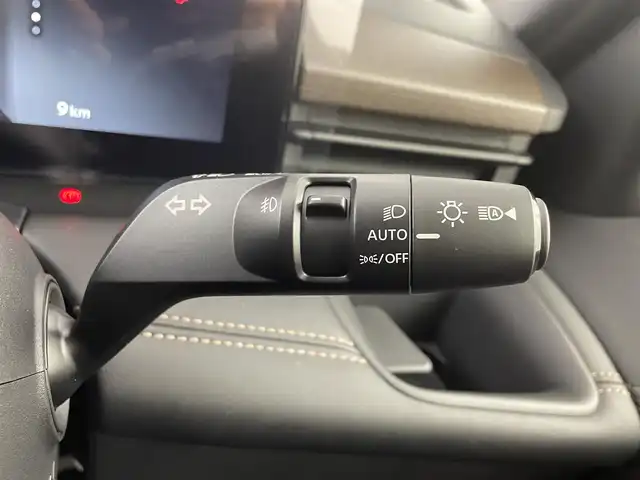 日産 セレナ e－パワー ハイウェイスター V 大阪府 2025(令7)年 0.1千km 黒 プロパイロット/　・インテリジェントエマージェンシーブレーキ/　・踏み間違い衝突防止アシスト/　・インテリジェントLI/　・インテリジェントBSI/　・RCTA/　・インテリジェントFCW/　・インテリジェントルームミラー/　・車両接近通報装置/純正SDナビ/　CD/DVD/Bluetooth/TV/フルセグ/バックカメラ/全方位カメラ/両側スライドドア/LEDヘッドライト/フォグランプ/純正１６インチアルミホイール/ブラインドスポットモニター/純正後席モニター