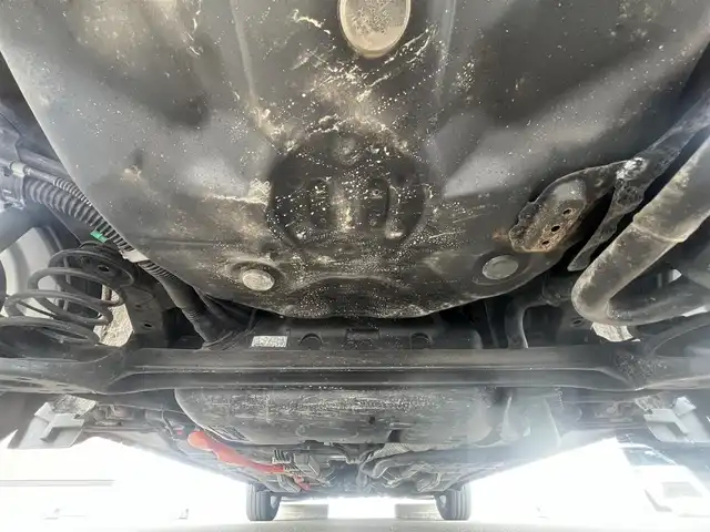 トヨタ アクア G 秋田県 2015(平27)年 15.2万km ダークバイオレットマイカメタリック 純正メモリナビ（CD/BT)/ワンセグ/バックカメラ/社外15インチアルミ（夏タイヤ装着）/スマートキー/アイドリングストップ/プッシュスタート/クルーズコントロール追従走行なし/車両接近通報装置/ステアリングスイッチ/純正フロアマット/社外ドアバイザー/ビルトインETC/オートライト/オートエアコン/パワーステアリング/パワーウィンドウ/ヘッドライトレベライザー/横滑り防止/寒冷地仕様/電動ウィンカーミラー/保証書/取扱説明書/記録簿/スペアキー×１