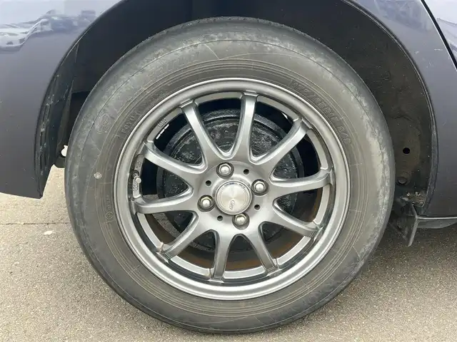 トヨタ アクア G 秋田県 2015(平27)年 15.2万km ダークバイオレットマイカメタリック 純正メモリナビ（CD/BT)/ワンセグ/バックカメラ/社外15インチアルミ（夏タイヤ装着）/スマートキー/アイドリングストップ/プッシュスタート/クルーズコントロール追従走行なし/車両接近通報装置/ステアリングスイッチ/純正フロアマット/社外ドアバイザー/ビルトインETC/オートライト/オートエアコン/パワーステアリング/パワーウィンドウ/ヘッドライトレベライザー/横滑り防止/寒冷地仕様/電動ウィンカーミラー/保証書/取扱説明書/記録簿/スペアキー×１