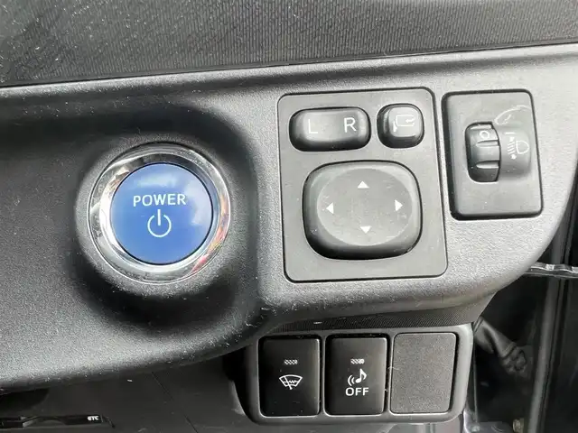 トヨタ アクア G 秋田県 2015(平27)年 15.2万km ダークバイオレットマイカメタリック 純正メモリナビ（CD/BT)/ワンセグ/バックカメラ/社外15インチアルミ（夏タイヤ装着）/スマートキー/アイドリングストップ/プッシュスタート/クルーズコントロール追従走行なし/車両接近通報装置/ステアリングスイッチ/純正フロアマット/社外ドアバイザー/ビルトインETC/オートライト/オートエアコン/パワーステアリング/パワーウィンドウ/ヘッドライトレベライザー/横滑り防止/寒冷地仕様/電動ウィンカーミラー/保証書/取扱説明書/記録簿/スペアキー×１