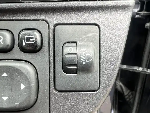 トヨタ アクア G 秋田県 2015(平27)年 15.2万km ダークバイオレットマイカメタリック 純正メモリナビ（CD/BT)/ワンセグ/バックカメラ/社外15インチアルミ（夏タイヤ装着）/スマートキー/アイドリングストップ/プッシュスタート/クルーズコントロール追従走行なし/車両接近通報装置/ステアリングスイッチ/純正フロアマット/社外ドアバイザー/ビルトインETC/オートライト/オートエアコン/パワーステアリング/パワーウィンドウ/ヘッドライトレベライザー/横滑り防止/寒冷地仕様/電動ウィンカーミラー/保証書/取扱説明書/記録簿/スペアキー×１