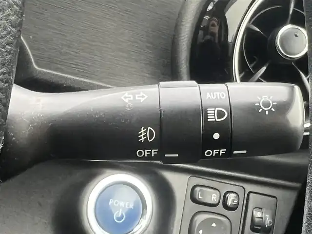 トヨタ アクア G 秋田県 2015(平27)年 15.2万km ダークバイオレットマイカメタリック 純正メモリナビ（CD/BT)/ワンセグ/バックカメラ/社外15インチアルミ（夏タイヤ装着）/スマートキー/アイドリングストップ/プッシュスタート/クルーズコントロール追従走行なし/車両接近通報装置/ステアリングスイッチ/純正フロアマット/社外ドアバイザー/ビルトインETC/オートライト/オートエアコン/パワーステアリング/パワーウィンドウ/ヘッドライトレベライザー/横滑り防止/寒冷地仕様/電動ウィンカーミラー/保証書/取扱説明書/記録簿/スペアキー×１