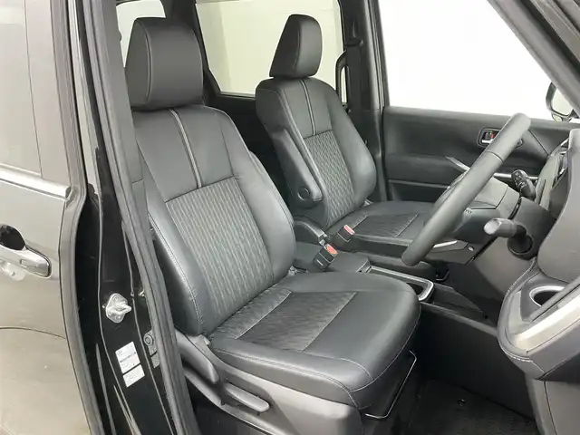 トヨタ ノア ハイブリッド S－Z 岡山県 2023(令5)年 1.3万km グリッターブラックガラスフレーク 純正10.5インチディスプレイオーディオナビ/・Bluetooth/地デジ/カープレイ/DVD/CD/HDMI/バックカメラ/純正14インチフリップダウンモニター/快適利便パッケージ/・後席シートヒーター /・パワーバックドア /・2列目オットマン/セーフティセンス /レーダークルーズコントロール/LEDライト/ハーフレザーシート /シートヒーター /ステアリングヒーター/ビルトインETC2.0/プッシュスタート /スマートキー/両側パワースライドドア/前後ドライブレコーダー/オートライト