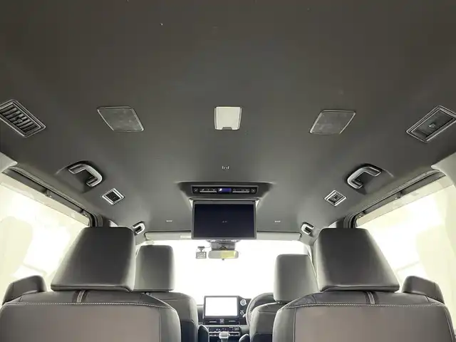 トヨタ ノア ハイブリッド S－Z 岡山県 2023(令5)年 1.3万km グリッターブラックガラスフレーク 純正10.5インチディスプレイオーディオナビ/・Bluetooth/地デジ/カープレイ/DVD/CD/HDMI/バックカメラ/純正14インチフリップダウンモニター/快適利便パッケージ/・後席シートヒーター /・パワーバックドア /・2列目オットマン/セーフティセンス /レーダークルーズコントロール/LEDライト/ハーフレザーシート /シートヒーター /ステアリングヒーター/ビルトインETC2.0/プッシュスタート /スマートキー/両側パワースライドドア/前後ドライブレコーダー/オートライト