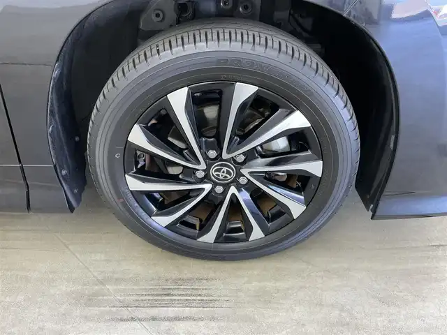 トヨタ ノア ハイブリッド S－Z 岡山県 2023(令5)年 1.3万km グリッターブラックガラスフレーク 純正10.5インチディスプレイオーディオナビ/・Bluetooth/地デジ/カープレイ/DVD/CD/HDMI/バックカメラ/純正14インチフリップダウンモニター/快適利便パッケージ/・後席シートヒーター /・パワーバックドア /・2列目オットマン/セーフティセンス /レーダークルーズコントロール/LEDライト/ハーフレザーシート /シートヒーター /ステアリングヒーター/ビルトインETC2.0/プッシュスタート /スマートキー/両側パワースライドドア/前後ドライブレコーダー/オートライト