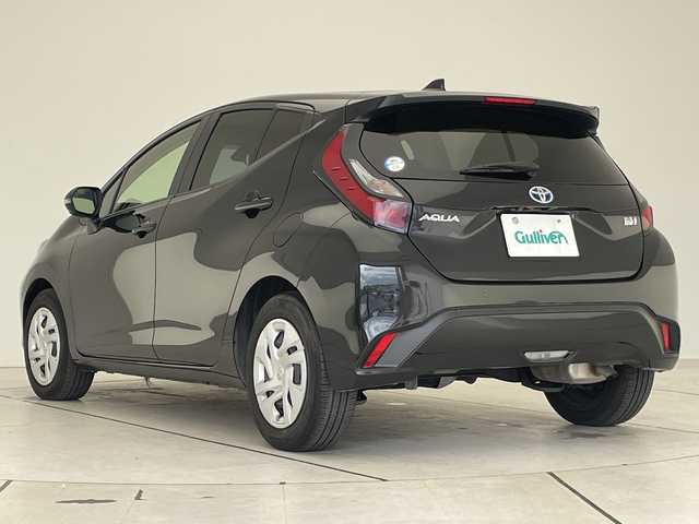 トヨタ アクア G 愛知県 2021(令3)年 1.2万km ブラックマイカ トヨタセーフティセンス/純正10.5型ディスプレイオーディオナビ/全方位カメラ/レーダークルーズコントロール/シートヒーター/Bluetooth/バックカメラ/コーナーセンサー/ブラインドスポットモニター/LEDヘッドライト/ステアリングヒーター/レーンキープアシスト/オートマチックハイビーム/ドライブレコーダー/ステアリングスイッチ/スマートキー/プッシュスタート