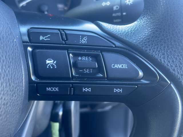 トヨタ ヤリス X 福島県 2022(令4)年 5.8万km ブラック 4WD 寒冷地仕様 純正ナビ bluetooth バックカメラ 衝突軽減ブレーキ クルーズコントロール追従有 コーナーセンサー ETC レーンキープアシスト 純正フロアマット スマートキー