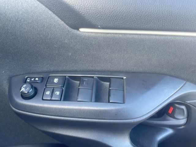 トヨタ ヤリス X 福島県 2022(令4)年 5.8万km ブラック 4WD 寒冷地仕様 純正ナビ bluetooth バックカメラ 衝突軽減ブレーキ クルーズコントロール追従有 コーナーセンサー ETC レーンキープアシスト 純正フロアマット スマートキー