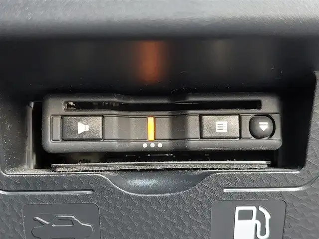 ダイハツ トール カスタムG ターボ 東京都 2020(令2)年 2.3万km ブラックマイカメタリック/パールホワイトⅢ 2トーン ワンオーナー/スマートアシスト/・衝突回避ブレーキ/・誤発進抑制制御/・車線逸脱警報機能/・先行車発進お知らせ機能/・アダプティブクルーズコントロール/・コーナーセンサー/・パノラマモニター/プッシュスタート/アイドリングストップ/純正ディスプレイオーディオ/フルセグTV/ETC/ドライブレコーダー/両側パワースライドドア/後席ロールサンシェード/LEDヘッドライト/オートライト/ドアバイザー/15インチ純正アルミホイール/スマートキー