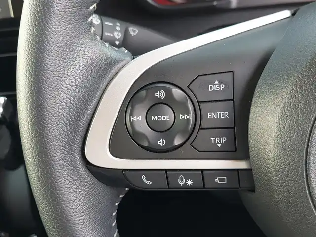 ダイハツ トール カスタムG ターボ 東京都 2020(令2)年 2.3万km ブラックマイカメタリック/パールホワイトⅢ 2トーン ワンオーナー/スマートアシスト/・衝突回避ブレーキ/・誤発進抑制制御/・車線逸脱警報機能/・先行車発進お知らせ機能/・アダプティブクルーズコントロール/・コーナーセンサー/・パノラマモニター/プッシュスタート/アイドリングストップ/純正ディスプレイオーディオ/フルセグTV/ETC/ドライブレコーダー/両側パワースライドドア/後席ロールサンシェード/LEDヘッドライト/オートライト/ドアバイザー/15インチ純正アルミホイール/スマートキー