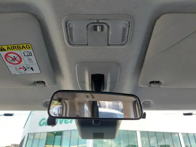 ダイハツ トール カスタムG ターボ 東京都 2020(令2)年 2.3万km ブラックマイカメタリック/パールホワイトⅢ 2トーン ワンオーナー/スマートアシスト/・衝突回避ブレーキ/・誤発進抑制制御/・車線逸脱警報機能/・先行車発進お知らせ機能/・アダプティブクルーズコントロール/・コーナーセンサー/・パノラマモニター/プッシュスタート/アイドリングストップ/純正ディスプレイオーディオ/フルセグTV/ETC/ドライブレコーダー/両側パワースライドドア/後席ロールサンシェード/LEDヘッドライト/オートライト/ドアバイザー/15インチ純正アルミホイール/スマートキー