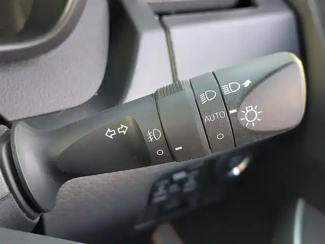 ダイハツ トール カスタムG ターボ 東京都 2020(令2)年 2.3万km ブラックマイカメタリック/パールホワイトⅢ 2トーン ワンオーナー/スマートアシスト/・衝突回避ブレーキ/・誤発進抑制制御/・車線逸脱警報機能/・先行車発進お知らせ機能/・アダプティブクルーズコントロール/・コーナーセンサー/・パノラマモニター/プッシュスタート/アイドリングストップ/純正ディスプレイオーディオ/フルセグTV/ETC/ドライブレコーダー/両側パワースライドドア/後席ロールサンシェード/LEDヘッドライト/オートライト/ドアバイザー/15インチ純正アルミホイール/スマートキー