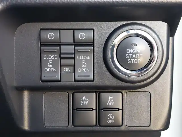 ダイハツ トール カスタムG ターボ 東京都 2020(令2)年 2.3万km ブラックマイカメタリック/パールホワイトⅢ 2トーン ワンオーナー/スマートアシスト/・衝突回避ブレーキ/・誤発進抑制制御/・車線逸脱警報機能/・先行車発進お知らせ機能/・アダプティブクルーズコントロール/・コーナーセンサー/・パノラマモニター/プッシュスタート/アイドリングストップ/純正ディスプレイオーディオ/フルセグTV/ETC/ドライブレコーダー/両側パワースライドドア/後席ロールサンシェード/LEDヘッドライト/オートライト/ドアバイザー/15インチ純正アルミホイール/スマートキー