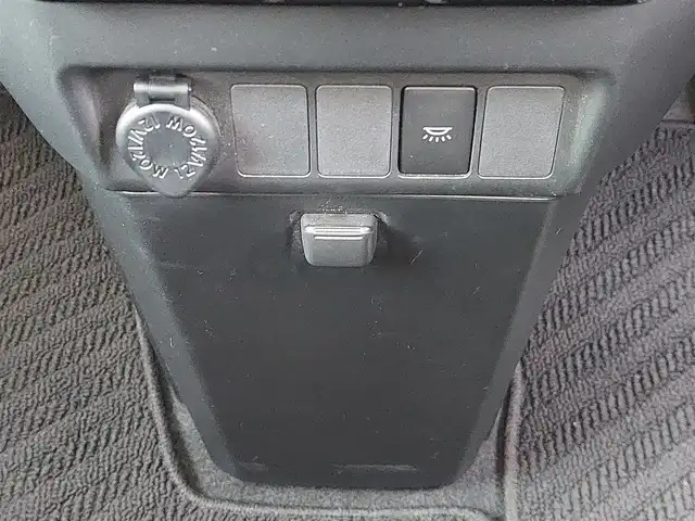 ダイハツ トール カスタムG ターボ 東京都 2020(令2)年 2.3万km ブラックマイカメタリック/パールホワイトⅢ 2トーン ワンオーナー/スマートアシスト/・衝突回避ブレーキ/・誤発進抑制制御/・車線逸脱警報機能/・先行車発進お知らせ機能/・アダプティブクルーズコントロール/・コーナーセンサー/・パノラマモニター/プッシュスタート/アイドリングストップ/純正ディスプレイオーディオ/フルセグTV/ETC/ドライブレコーダー/両側パワースライドドア/後席ロールサンシェード/LEDヘッドライト/オートライト/ドアバイザー/15インチ純正アルミホイール/スマートキー