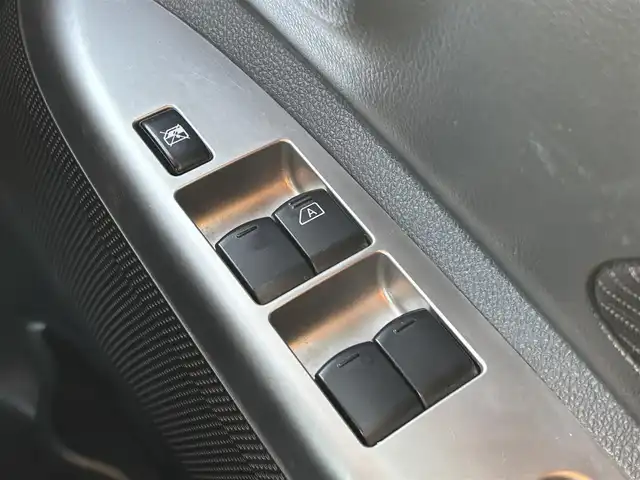 日産 デイズ ルークス ハイウェイスターX Gパッケージ 福岡県 2015(平27)年 9.7万km ホワイトパール 両側電動スライドドア/純正アルミホイール/純正フロアマット/LEDオートライト/KENWOODSDナビ(BT、ワンセグTV、CD/DVD)/全方位カメラ/アイドリングストップ/スマートキー/スペアキー/サンシェード