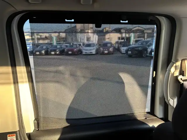 日産 デイズ ルークス ハイウェイスターX Gパッケージ 福岡県 2015(平27)年 9.7万km ホワイトパール 両側電動スライドドア/純正アルミホイール/純正フロアマット/LEDオートライト/KENWOODSDナビ(BT、ワンセグTV、CD/DVD)/全方位カメラ/アイドリングストップ/スマートキー/スペアキー/サンシェード