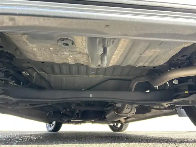 ホンダ Ｎ ＢＯＸ カスタム G EX ターボ ホンダセンシング 佐賀県 2018(平30)年 6.5万km シャイニンググレーM ホンダセンシング/レーダークルーズコントロール/社外SDナビ/・バックカメラ/・フルセグTV/BT/CD/DVD/両側パワースライドドア/純正15インチAW/ドライブレコーダー(ZDR-014)/ETC/LEDヘッドライト/オートライト/フォグランプ/ハーフレザーシート/プッシュスタート/パドルシフト/社外スピーカー/全席アームレスト/ISOFIX/エアバックW/サイド/カーテン/スペアキー×1/取扱説明書/保証書