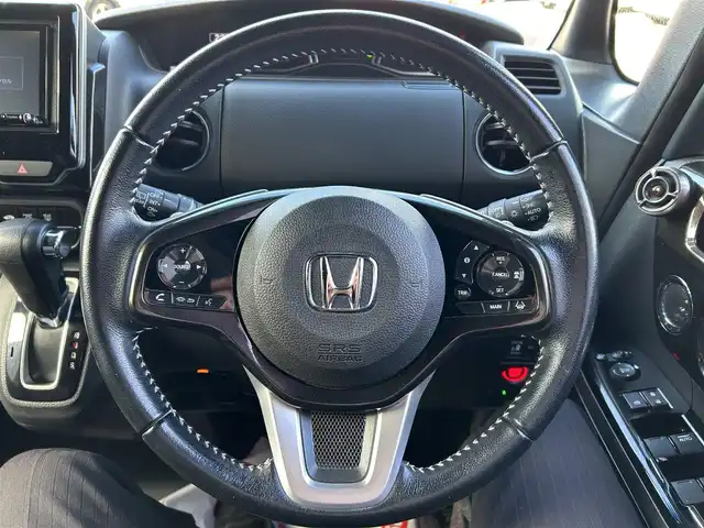 ホンダ Ｎ ＢＯＸ カスタム G EX ターボ ホンダセンシング 佐賀県 2018(平30)年 6.5万km シャイニンググレーM ホンダセンシング/レーダークルーズコントロール/社外SDナビ/・バックカメラ/・フルセグTV/BT/CD/DVD/両側パワースライドドア/純正15インチAW/ドライブレコーダー(ZDR-014)/ETC/LEDヘッドライト/オートライト/フォグランプ/ハーフレザーシート/プッシュスタート/パドルシフト/社外スピーカー/全席アームレスト/ISOFIX/エアバックW/サイド/カーテン/スペアキー×1/取扱説明書/保証書